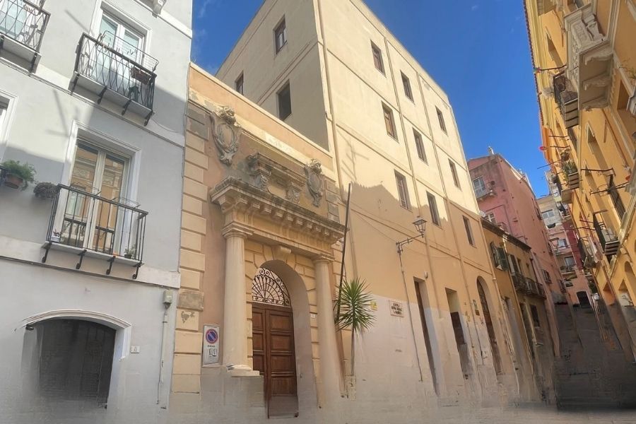 La sede Manno in Via del Collegio 16, Cagliari