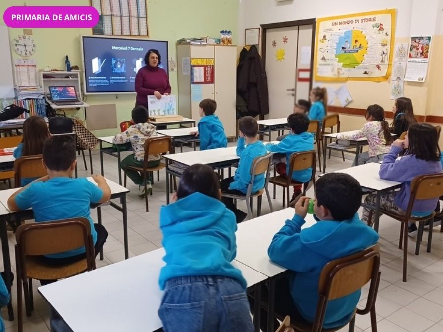Scuola Primaria De Amicis (CAGLIARI) Scuola Primaria De Amicis (CAGLIARI)
